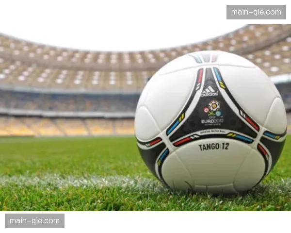 欧冠决赛用球“伦敦之光”由阿迪达斯正式发布 欧冠决赛用球“伦敦之光”由阿迪达斯正式发布